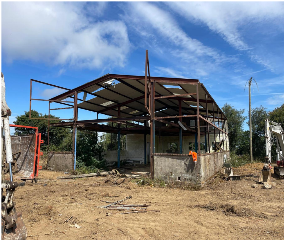 Bespoke Equestrian Construction Services 3 PowerPoint Presentation 01 16 2026 12 22 PM 1 1